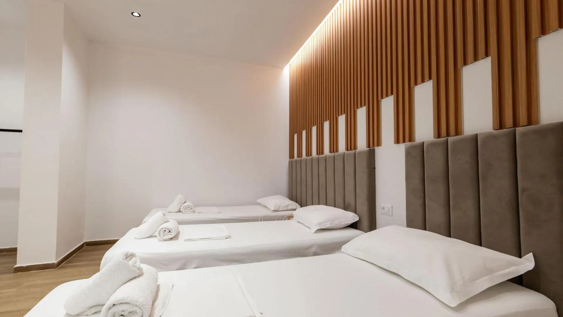 Golden Sun Rooms Sarandë アルバニア