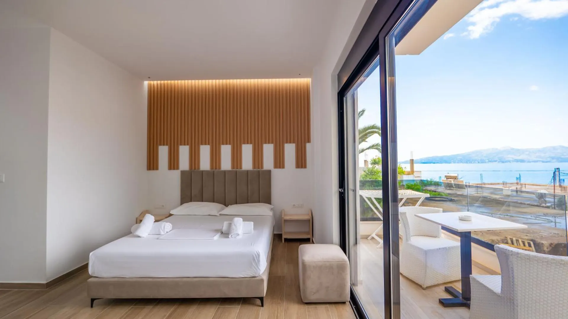 Golden Sun Rooms Sarandë 0*,  アルバニア